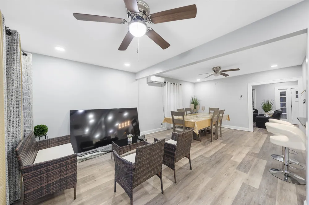 61-63 KEER AVE Newark, NJ 07112