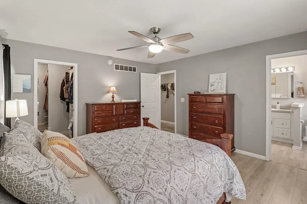 14505 Meadowpark Drive Pinckney, MI 48169