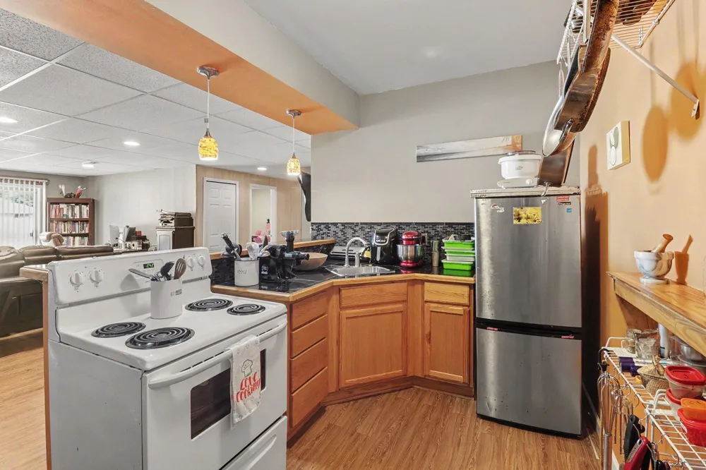 14505 Meadowpark Drive Pinckney, MI 48169