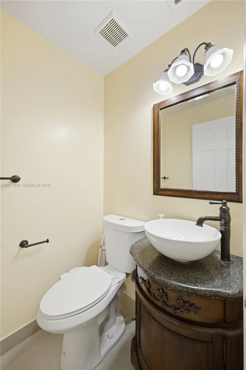 8635 SW 15th St Pembroke Pines, FL 33025