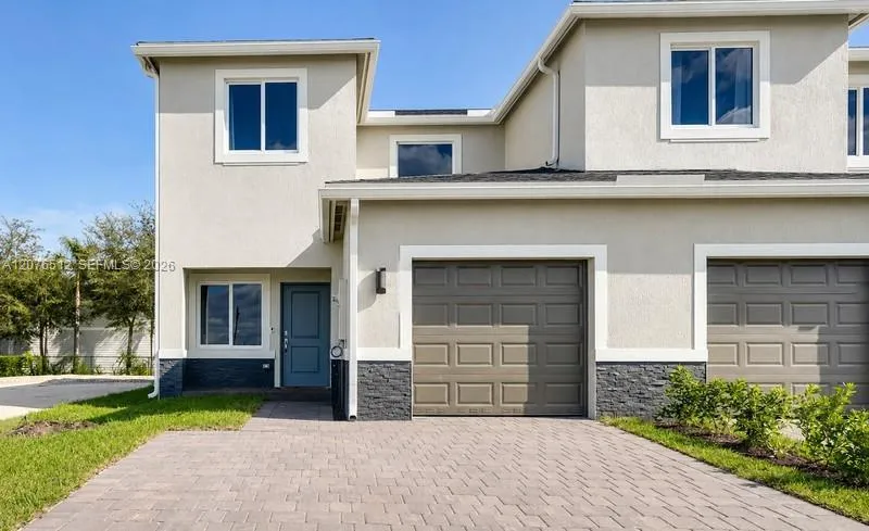 847 SE 18th St Homestead, FL 33034