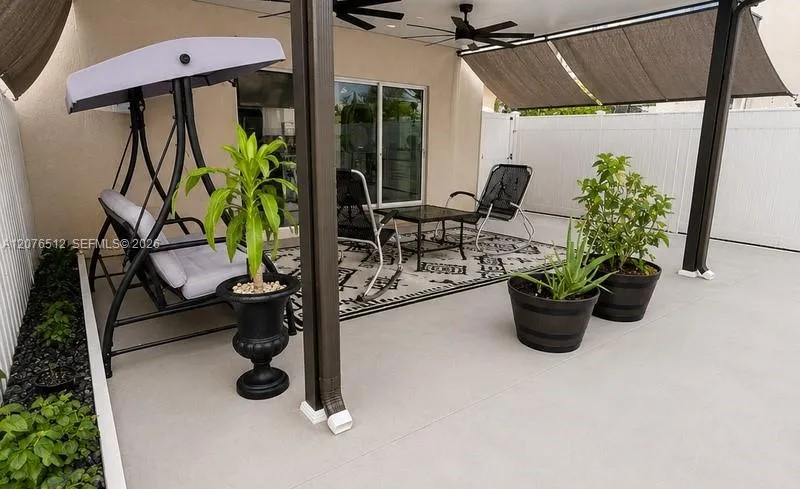 847 SE 18th St Homestead, FL 33034
