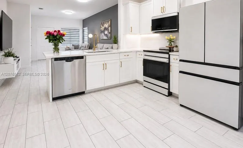 847 SE 18th St Homestead, FL 33034