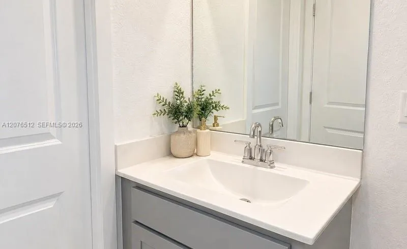 847 SE 18th St Homestead, FL 33034