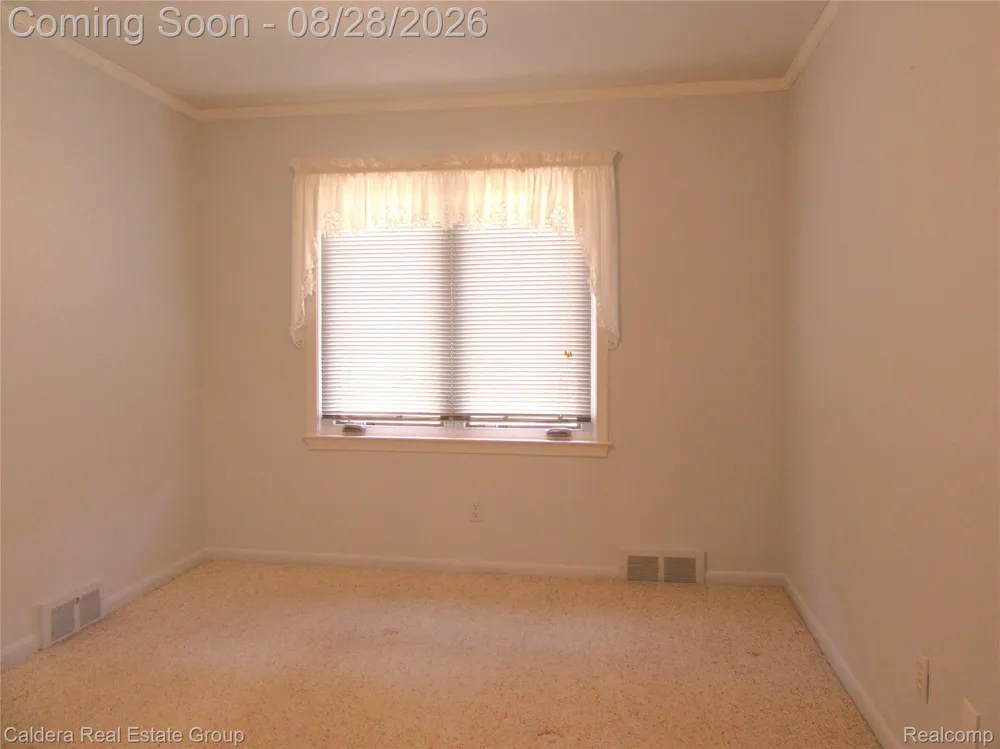 3208 Glenview Avenue Royal Oak City, MI 48073