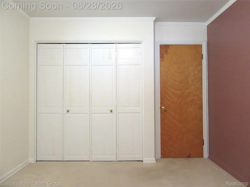 3208 Glenview Avenue Royal Oak City, MI 48073