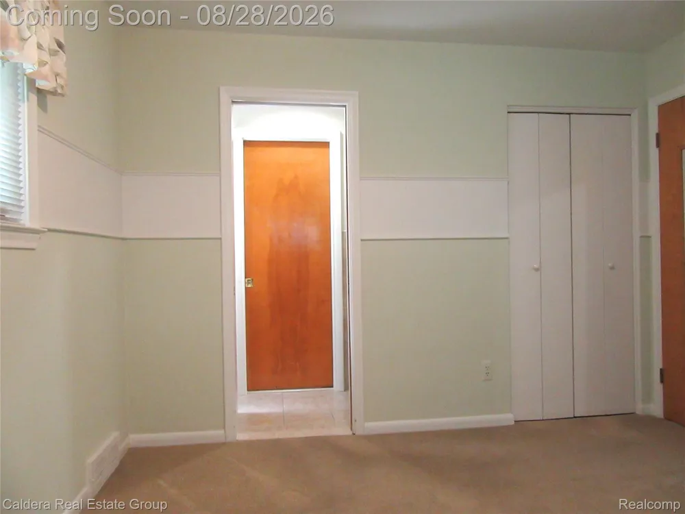 3208 Glenview Avenue Royal Oak City, MI 48073