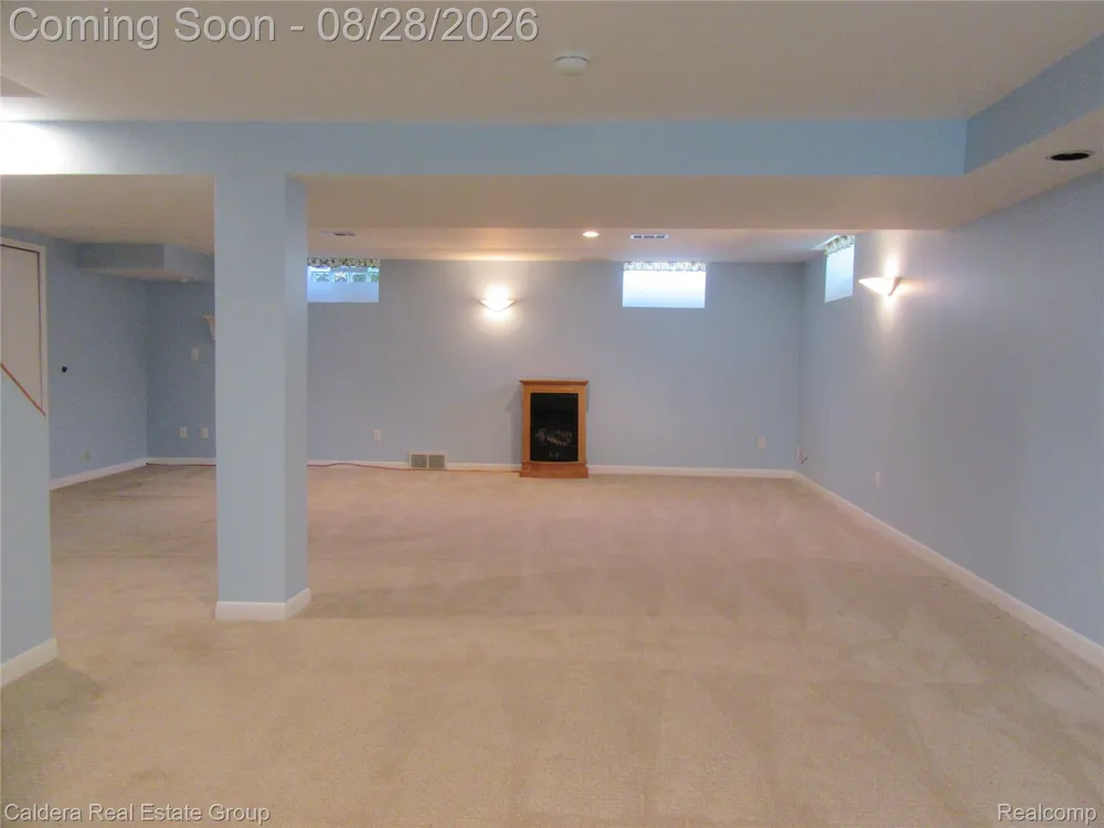 3208 Glenview Avenue Royal Oak City, MI 48073