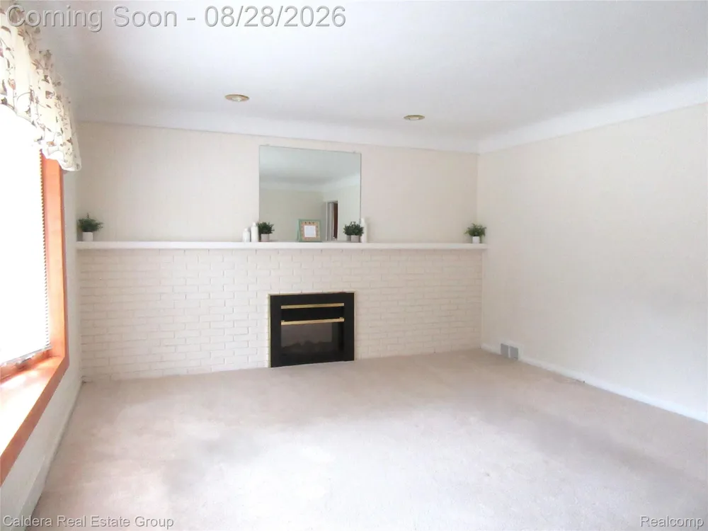 3208 Glenview Avenue Royal Oak City, MI 48073