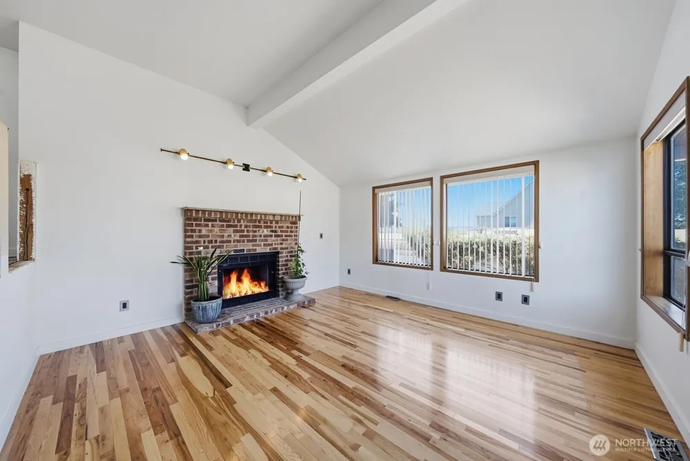 1011 28th Place Renton, WA 98056