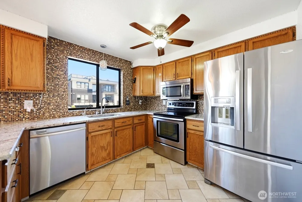 1011 28th Place Renton, WA 98056