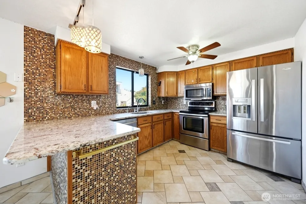 1011 28th Place Renton, WA 98056
