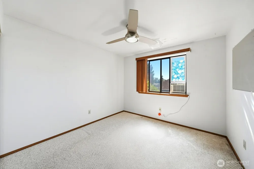 1011 28th Place Renton, WA 98056