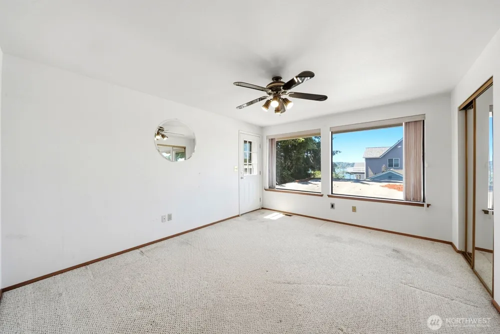 1011 28th Place Renton, WA 98056