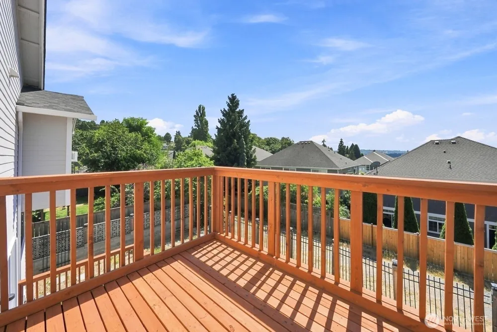 1011 28th Place Renton, WA 98056