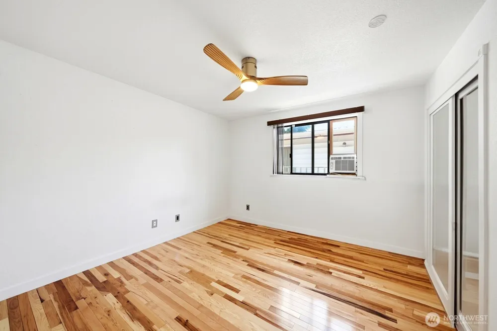1011 28th Place Renton, WA 98056