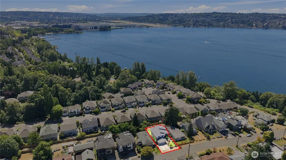 1011 28th Place Renton, WA 98056