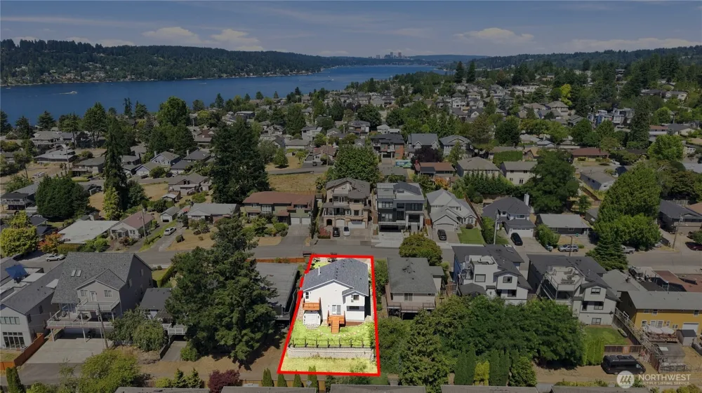 1011 28th Place Renton, WA 98056