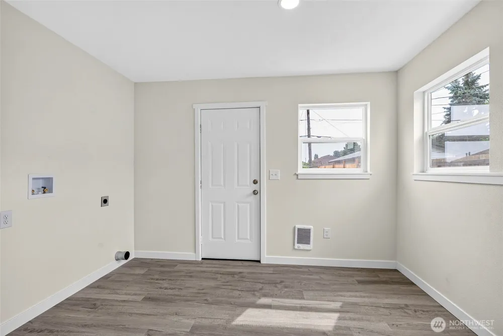 256 28th Avenue Longview, WA 98632