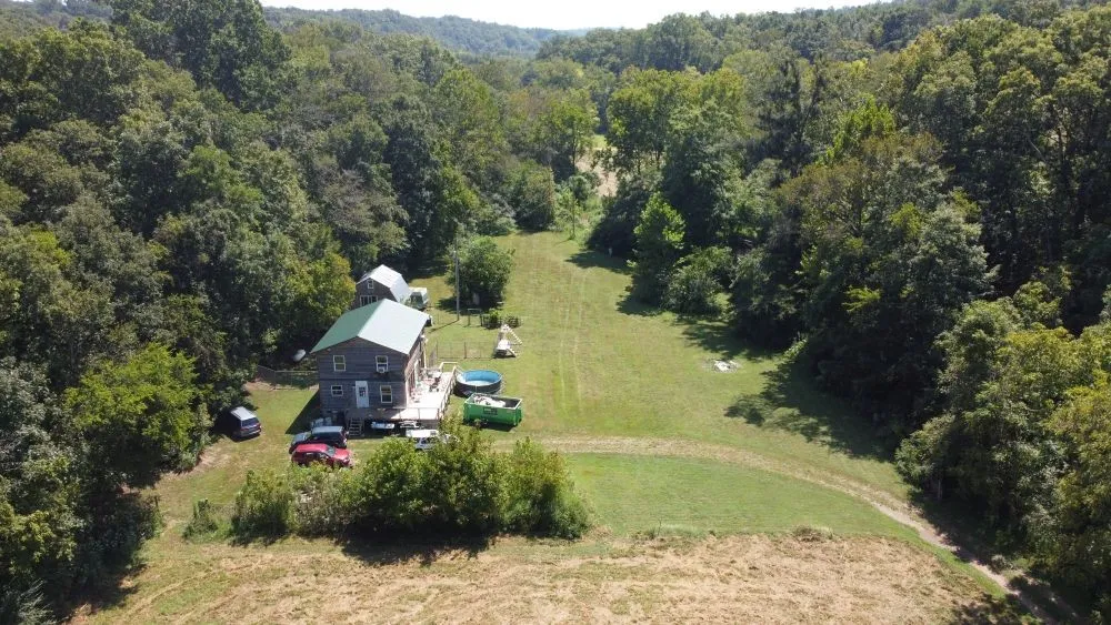6572 Hassell Creek Rd Lyles, TN 37098