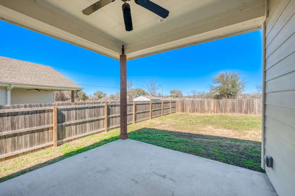 1516 Stonecrests Drive Granite Shoals, TX 78654