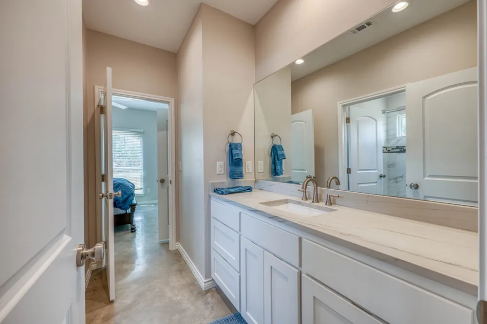 1516 Stonecrests Drive Granite Shoals, TX 78654
