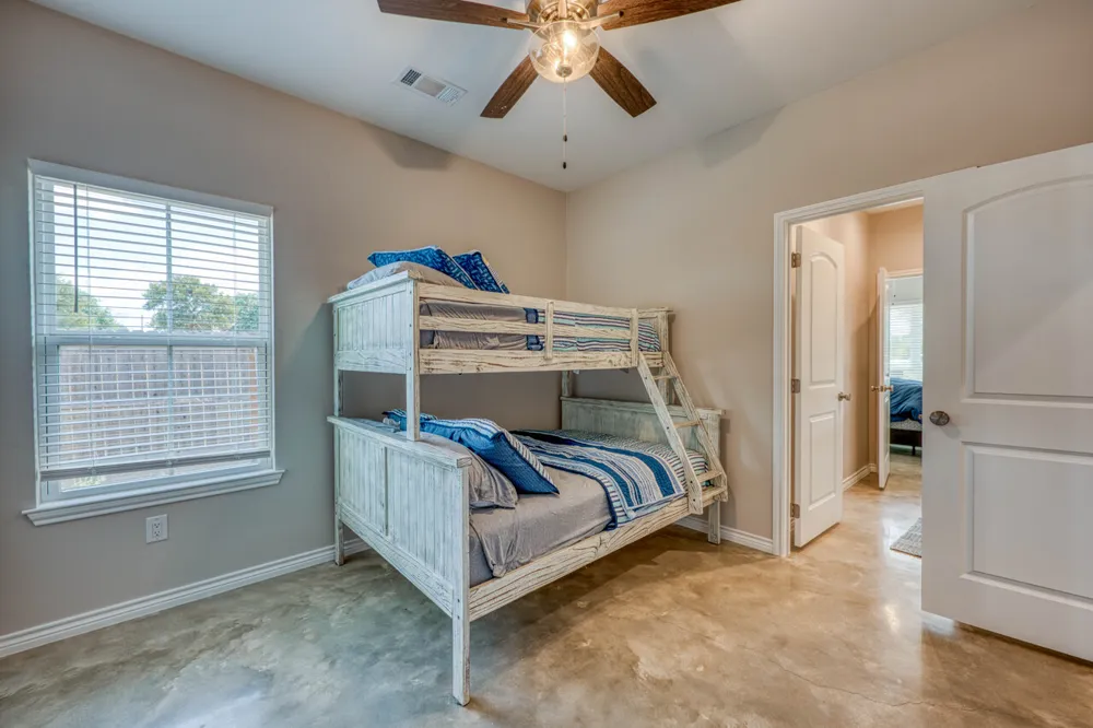 1516 Stonecrests Drive Granite Shoals, TX 78654