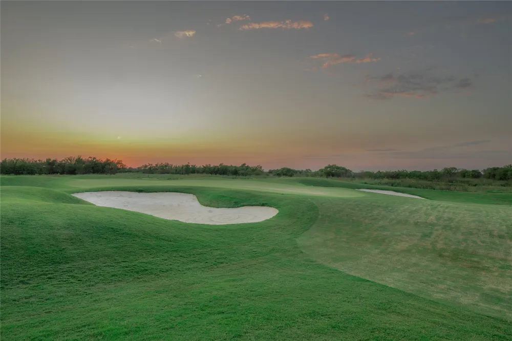 3815 Majesty Court Heath, TX 75126