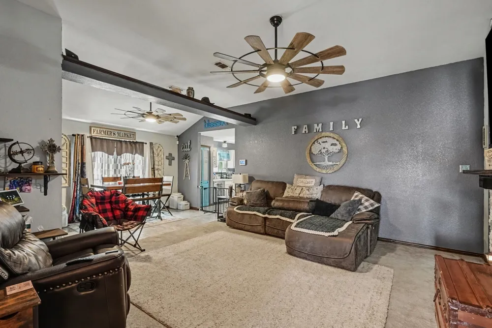 321 Pecos Drive Weatherford, TX 76086
