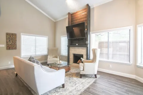 821 Dublin Drive #219