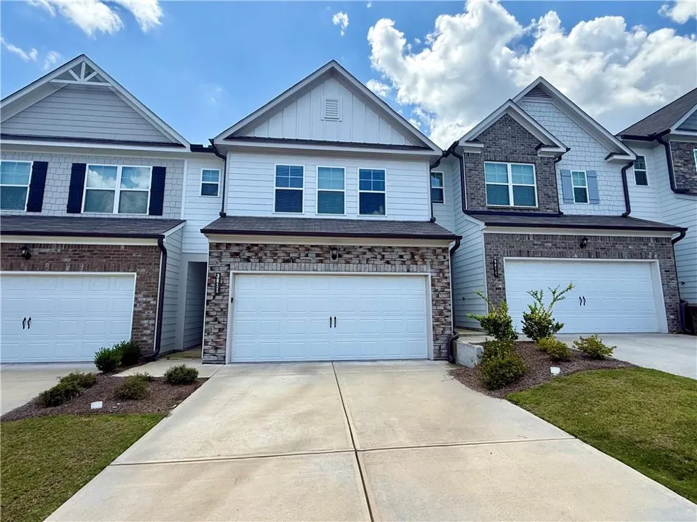 3811 Brookburn Park Gainesville, GA 30506