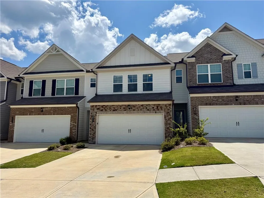 3811 Brookburn Park Gainesville, GA 30506