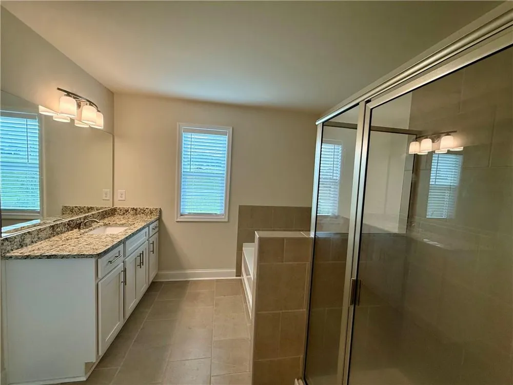 3811 Brookburn Park Gainesville, GA 30506