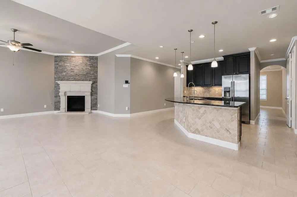 5303 Mesquite Willow Lane Rosharon, TX 77583