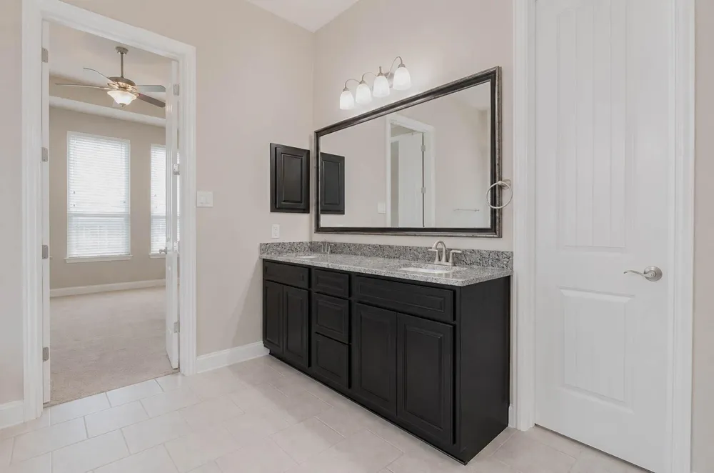 5303 Mesquite Willow Lane Rosharon, TX 77583