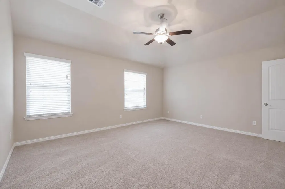 5303 Mesquite Willow Lane Rosharon, TX 77583