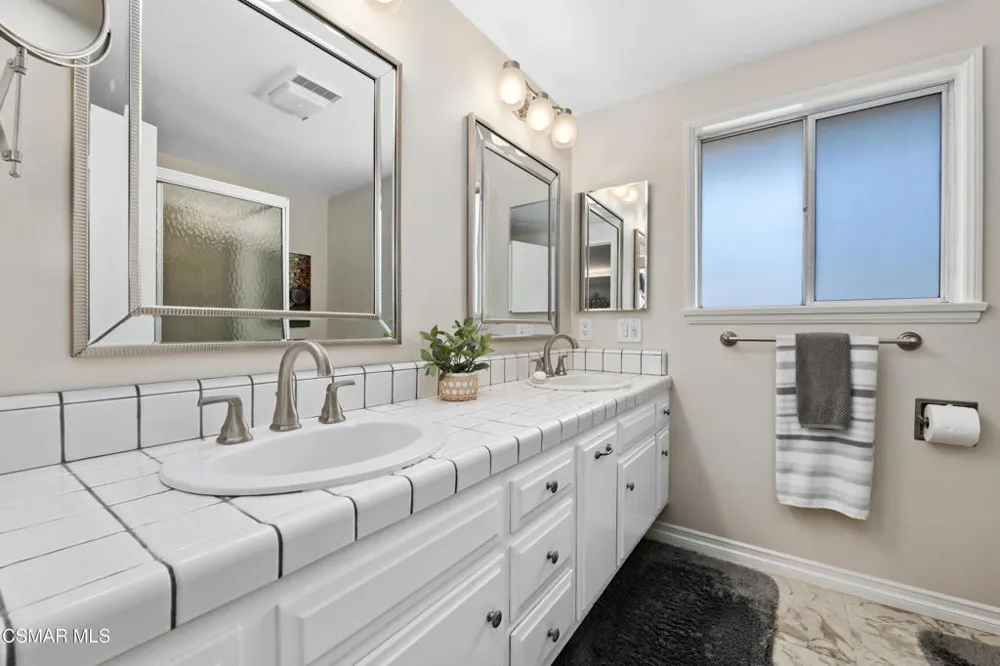 4130 Towhee Drive Calabasas, CA 91302