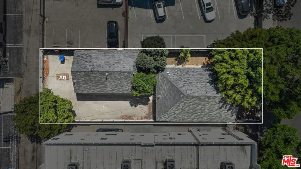 3042 Royal Street Los Angeles, CA 90007