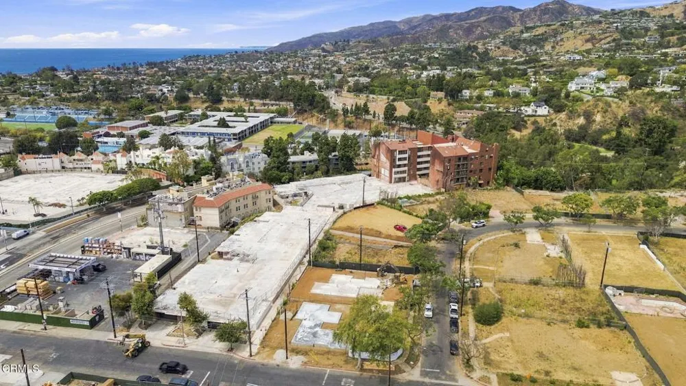 15515 W Sunset Boulevard #504 Pacific Palisades, CA 90272