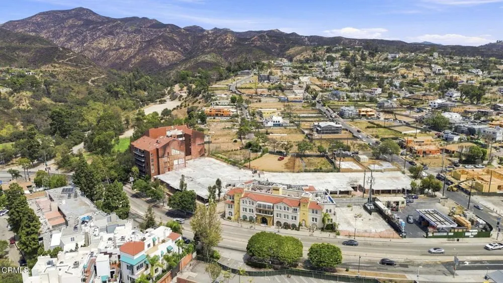 15515 W Sunset Boulevard #504 Pacific Palisades, CA 90272