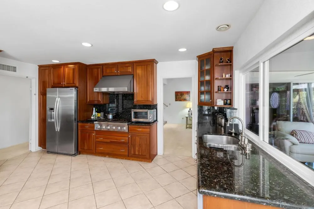 6623 Hemingway Dr San Diego, CA 92120