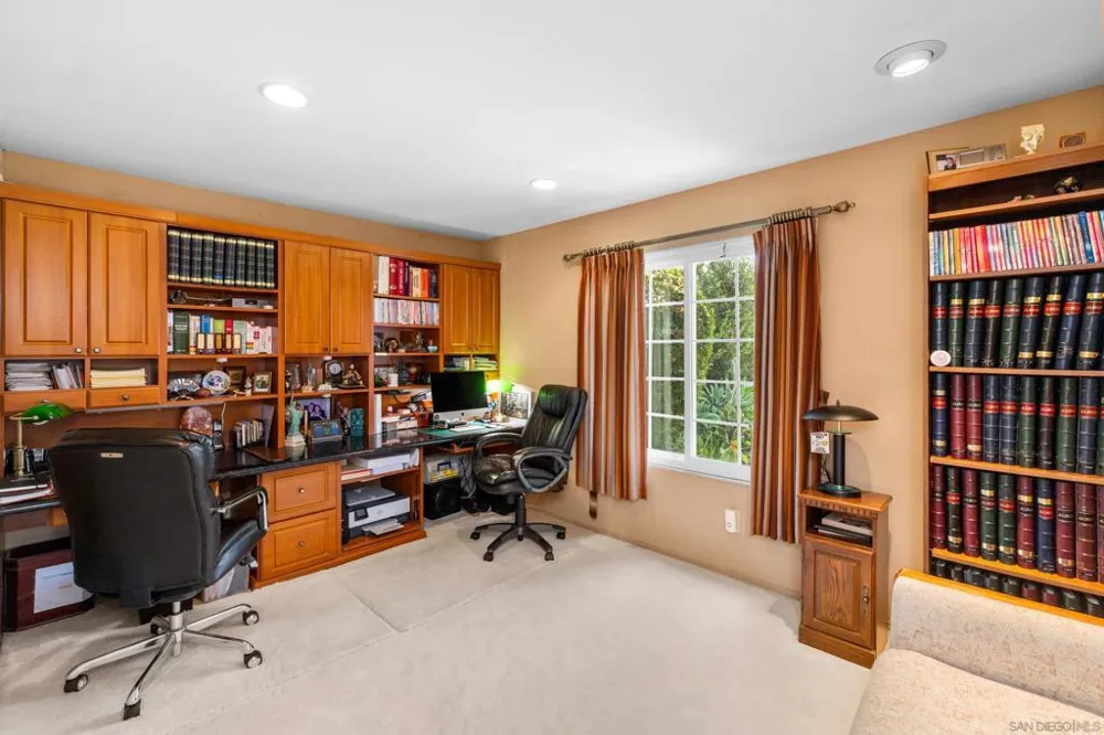 6623 Hemingway Dr San Diego, CA 92120