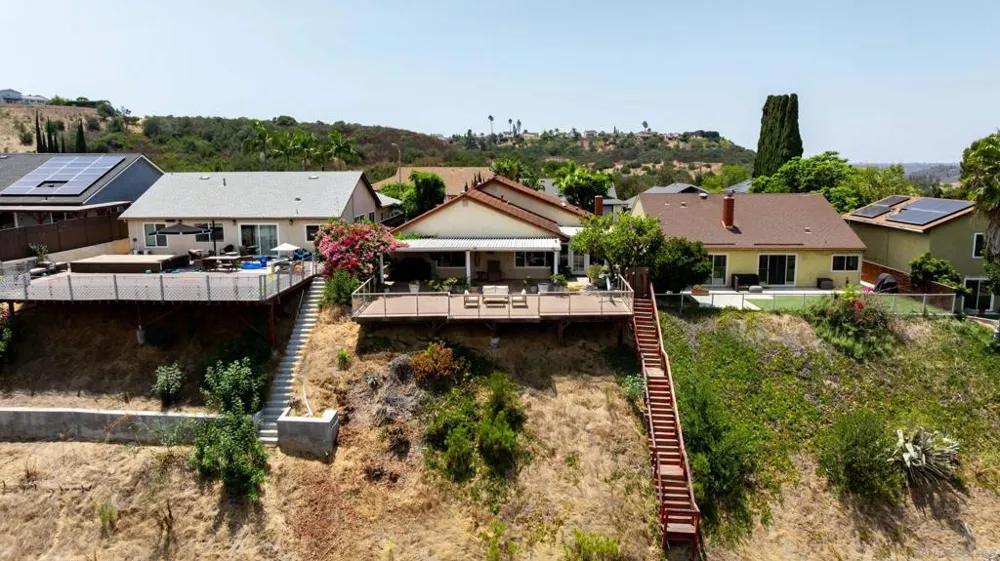 6623 Hemingway Dr San Diego, CA 92120