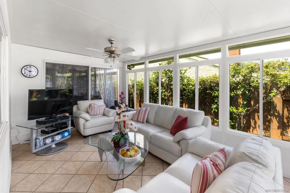 6623 Hemingway Dr San Diego, CA 92120