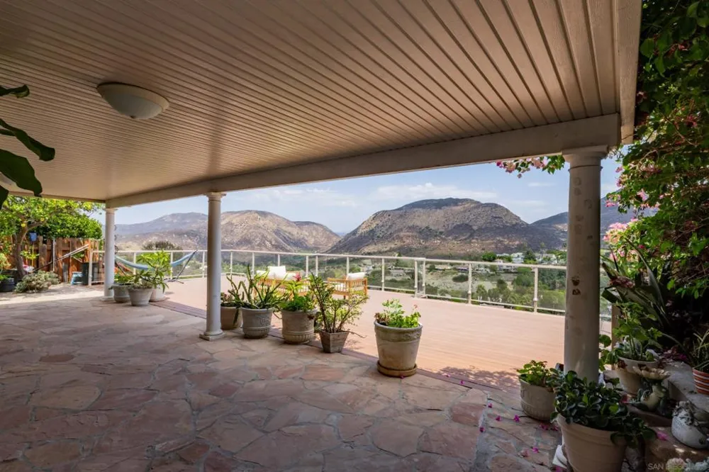 6623 Hemingway Dr San Diego, CA 92120