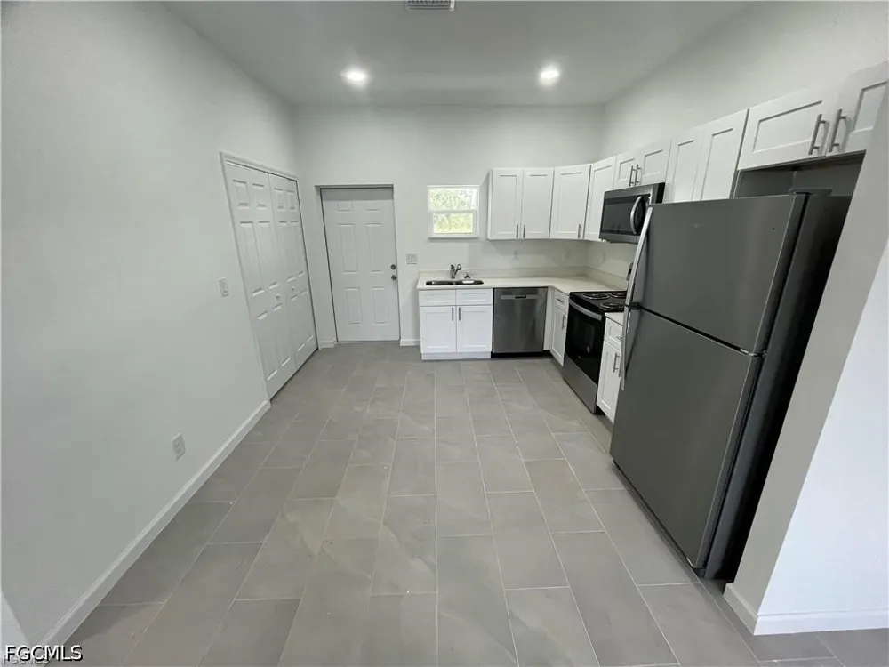 E 30th Street Alva, FL 33920