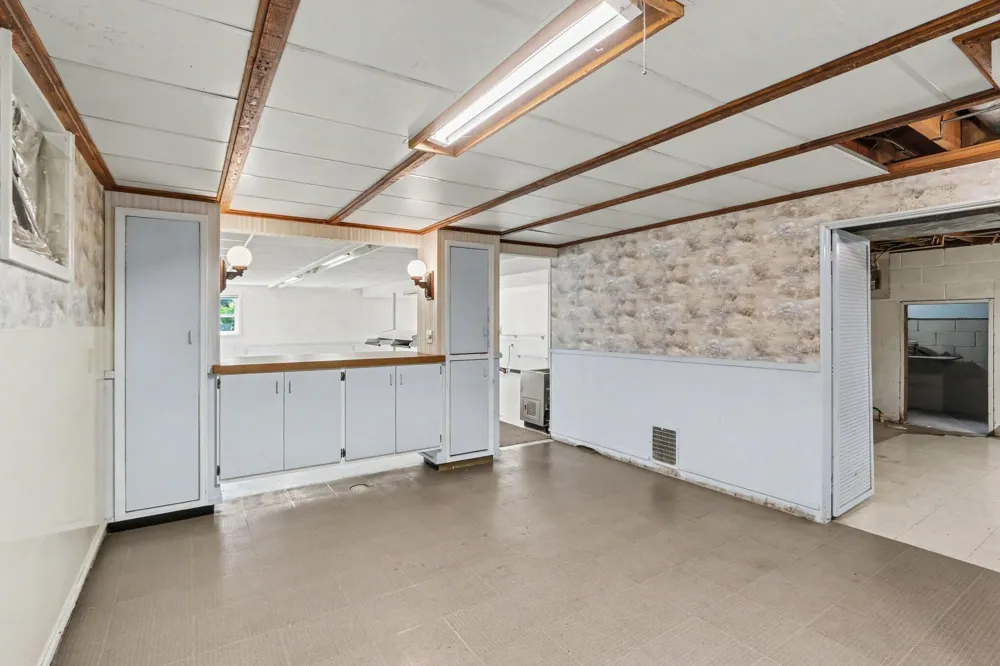 1830 River Street Kalamazoo, MI 49048