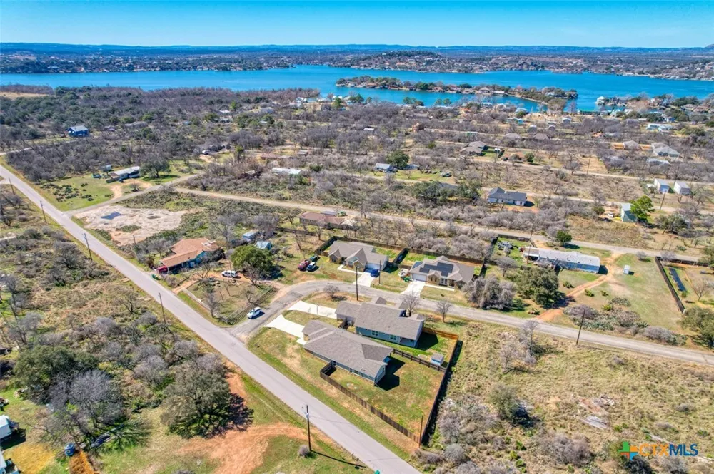1516 Stonecrest Drive Granite Shoals, TX 78654