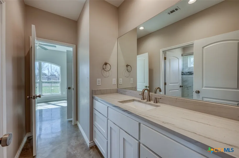 1516 Stonecrest Drive Granite Shoals, TX 78654