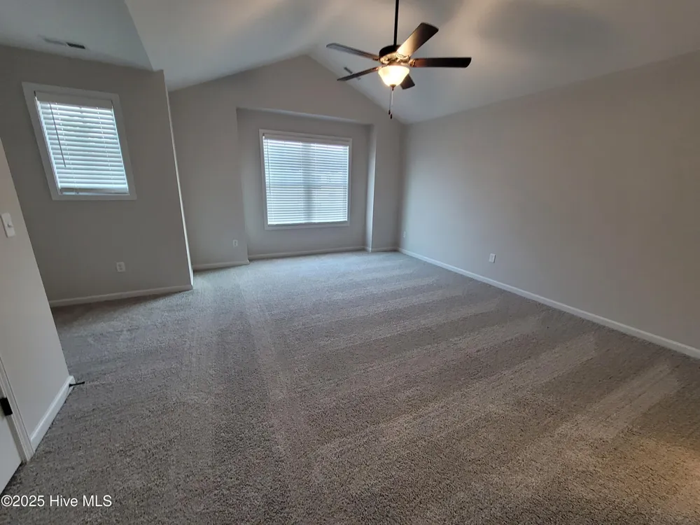 8381 Paramount Point Winnabow, NC 28479
